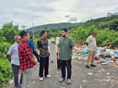 Bupati Buton Sidak Titik Pembuangan Sampah dan Area Ikonik di Pasarwajo